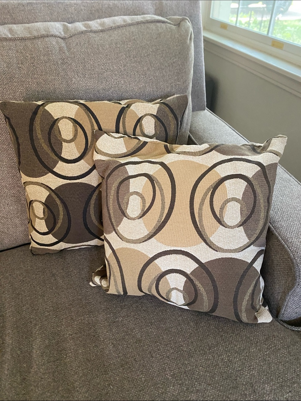 Set of 2 Brown Swirl Throw Pillows
